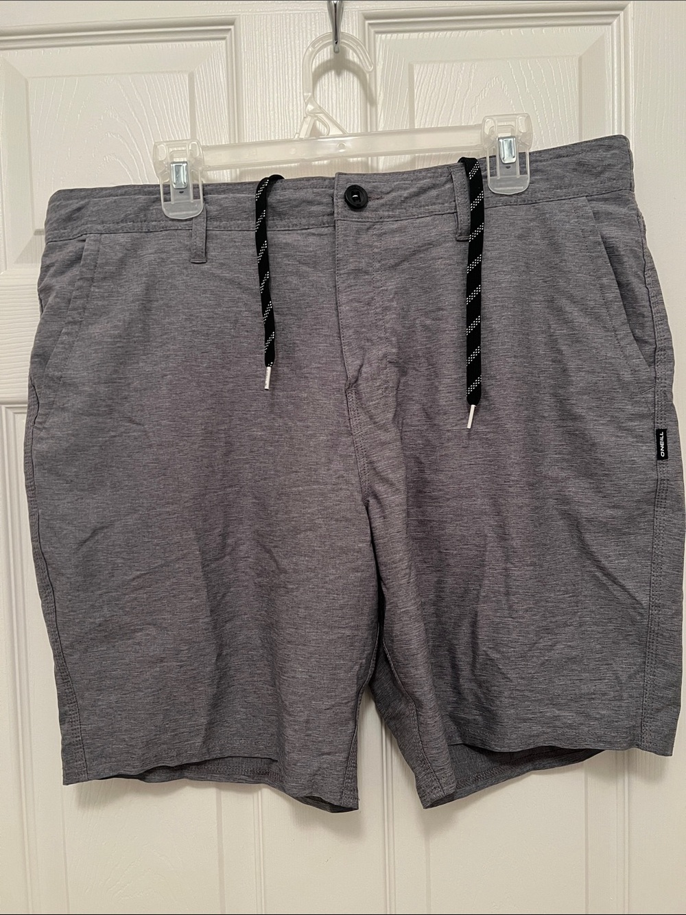 O'Neill Men's Gray Flat Front Shorts with Black Drawstring